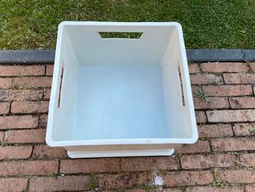 Vintage Tomado krat ideaal voor vinyl wit beschikbaar voor biedingen