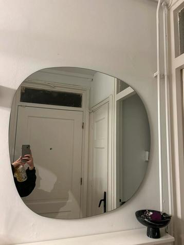 Spiegel van BGA ‘Roundy’ beschikbaar voor biedingen