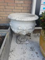 Betonnen Plantenpot - 65cm Hoog, Tuin en Terras, Bloembakken en Plantenbakken, Ophalen, Minder dan 60 cm, Rond, Tuin