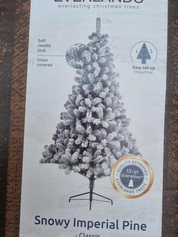 Zo goed als nieuwe sneeuw kerstboom  beschikbaar voor biedingen