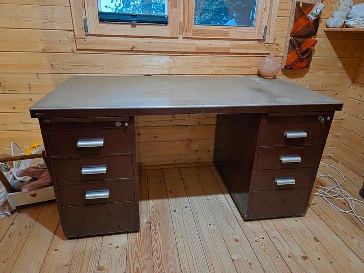 vintage industriële Lips bureau, Huis en Inrichting, Bureaus, Gebruikt, Ophalen