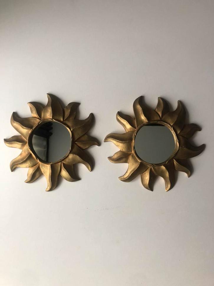Set: 2 decoratieve retro goudkleurige zonnespiegeltjes, Huis en Inrichting, Woonaccessoires | Spiegels, Gebruikt, Minder dan 50 cm
