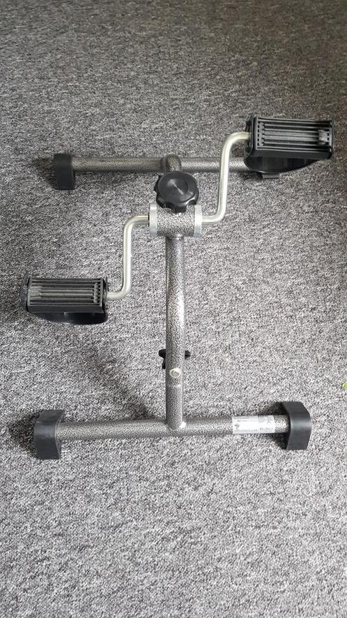 Fietstrainer / stoelfiets, Sport en Fitness, Fitnessapparatuur, Zo goed als nieuw, Hometrainer, Armen, Benen, Metaal, Ophalen