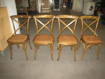 4 'crossback' eetkamerstoelen ( made in China) beschikbaar voor biedingen