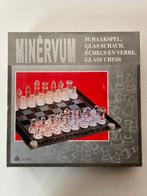 Minervum Glazen Schaakspel, Ophalen of Verzenden, Zo goed als nieuw, Schaken