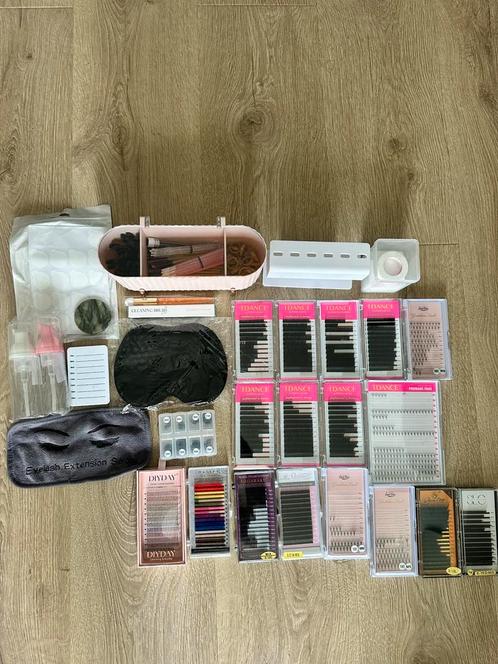 Wimperextension kit / lashextension kit, Sieraden, Tassen en Uiterlijk, Beautycases, Zo goed als nieuw, Zwart, Verzenden