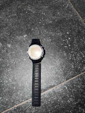 Suunto D6 duikhorloge beschikbaar voor biedingen