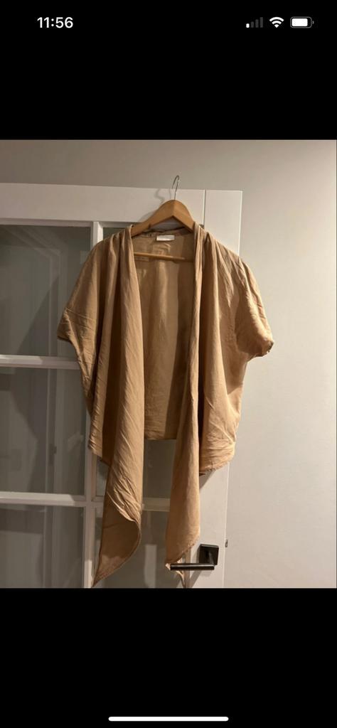 Mooie Viveh blouse - meerdere draagopties!, Kleding | Dames, Tops, Zo goed als nieuw, Maat 38/40 (M), Beige, Korte mouw, Ophalen of Verzenden