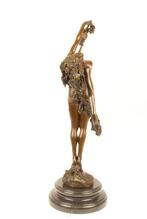 Brons beeld genaamdTHE VINE", Antiek en Kunst, Ophalen