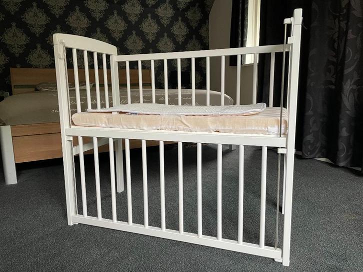 Co-sleeper / wiegje / aanschuifbedje van Petite Amélie, Kinderen en Baby's, Babywiegjes en Ledikanten, Zo goed als nieuw, Wieg