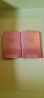 Intimacy Grace eau de parfum 2x1,2ml, Ophalen of Verzenden, Nieuw, Gehele gezicht