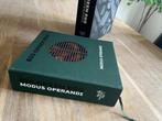 Boek Modus Operandi - Big Green Egg, Ophalen of Verzenden, Zo goed als nieuw, Tapas, Hapjes en Dim Sum, Overige gebieden