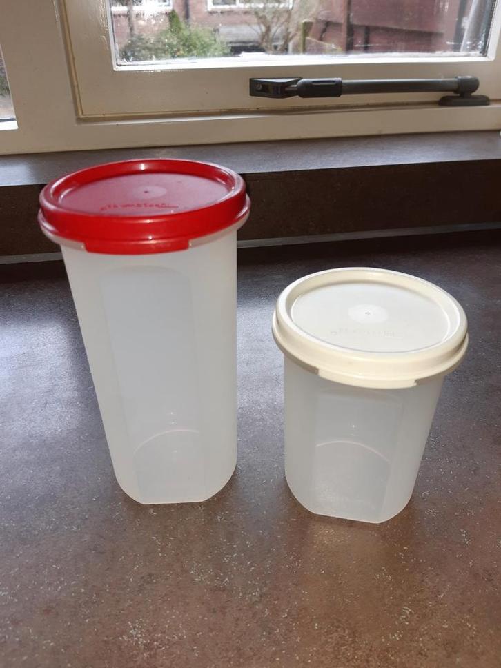 Tupperware voorraad ruimtespaarder rond 650 ml + 440 ml, Huis en Inrichting, Keuken | Tupperware, Schaal, Wit, Rood, Ophalen of Verzenden