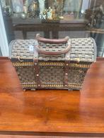 Antiek Victoriaans rieten perronmandje, Ophalen of Verzenden, Gebruikt, Overige materialen, Minder dan 50 cm