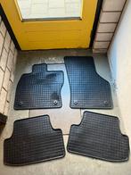Rubberen automatten Golf 7 / Audi A3 / Seat Leon, Auto diversen, Automatten, Ophalen of Verzenden, Zo goed als nieuw