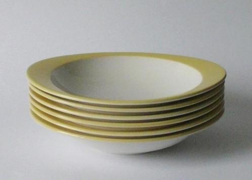 Van Fris Edam zes diepe borden van het servies Symfonie, Huis en Inrichting, Keuken | Servies, Zo goed als nieuw, Bord(en), Overige stijlen