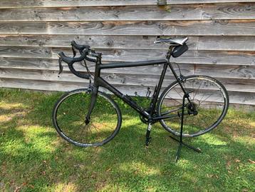 Cannondale Caad 10, hoogte frame 63cm, mat zwart beschikbaar voor biedingen
