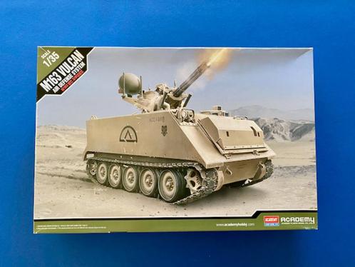 academy	13507	M163 Vulcan Air Defense System SPAAG	1/35, Hobby en Vrije tijd, Modelbouw | Auto's en Voertuigen, Nieuw, Tank, 1:32 tot 1:50