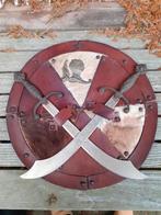 Vintage Schild met 2 Gegraveerde Dolken - Jaren '60