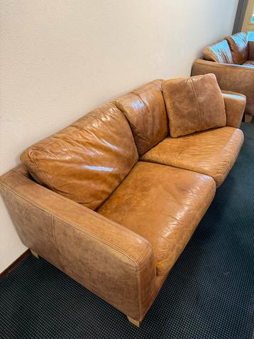 1 Lederland bank + bijzettafel beschikbaar voor biedingen