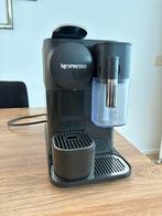 Nespresso Delonghi, Ophalen of Verzenden, Zo goed als nieuw, Koffiemachine