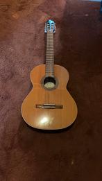Alhambra spaanse gitaar met hoes, met boeken en gitaartuner, Ophalen, Zo goed als nieuw, Minder dan 50 watt