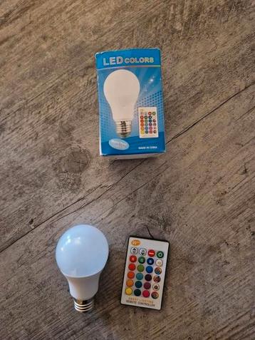RGB led lamp met afstandsbedieding (E27 fitting) beschikbaar voor biedingen