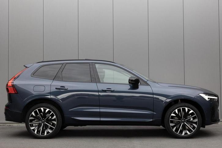 Volvo XC60 T8 Plug-in hybrid AWD Ultra Dark Snel Leverbaar!, Auto's, Volvo, Bedrijf, Te koop, XC60, 360° camera, 4x4, ABS, Achteruitrijcamera