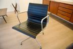 Laatste! Eames stoel EA 108 Leer, Gebruikt, Zwart, Ophalen of Verzenden, Metaal