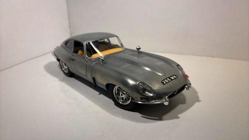 Jaguar type e chroome bburago 1.18, Hobby en Vrije tijd, Modelauto's | 1:18, Ophalen of Verzenden