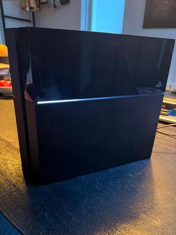 PlayStation 4 Console CUH-1116A met 5 Spelletjes en kabels beschikbaar voor biedingen