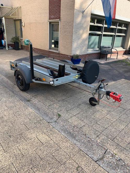 TE HUUR: Zeer goede en betrouwbare motor aanhanger, Auto diversen, Aanhangers en Bagagewagens, Zo goed als nieuw, Ophalen