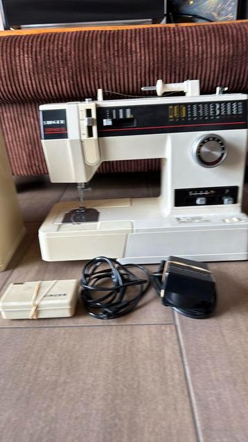 Complete Naaimachine - Goed Werkend! beschikbaar voor biedingen