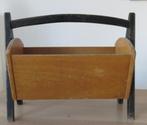 retro krantenbak 35 cm hoog, Ophalen of Verzenden, Gebruikt
