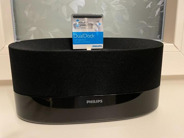 philips dual dock clock radio, Audio, Tv en Foto, Radio's, Ophalen