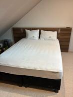 Complete Slaapkamer Set - Bed, Nachtkastjes, Commode, Ophalen, Gebruikt, Bruin, Tweepersoons