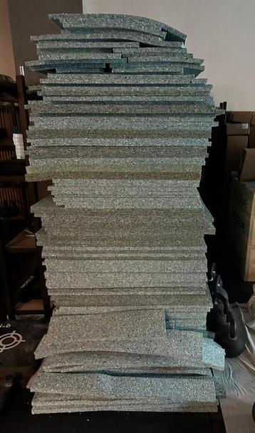 Isolatie/geluids platen polypress 2cm dik beschikbaar voor biedingen