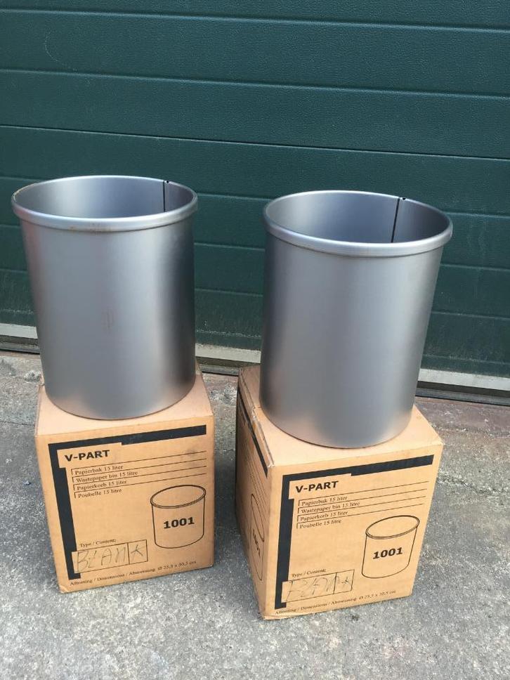Prullenbak Vepa Bins blank staal (speciale uitvoering), Huis en Inrichting, Woonaccessoires | Prullenbakken, Zo goed als nieuw