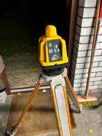 Roterende laser met statief, Doe-het-zelf en Verbouw, Meetapparatuur, Ophalen, Gebruikt, Licht