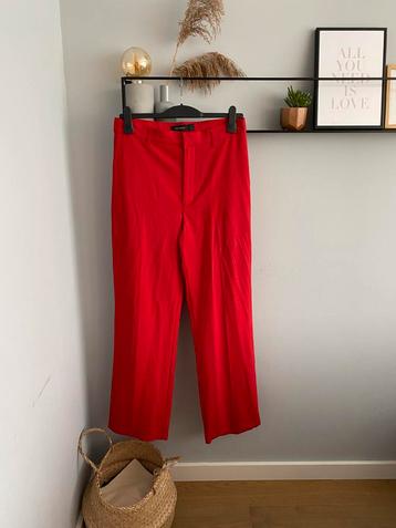 Lange broek/ straight damesbroek van Pull & Bear, maat XL/42 beschikbaar voor biedingen