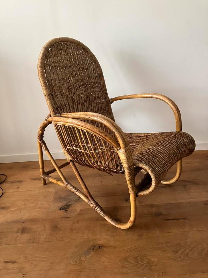 Vintage rotan met bamboe stoel jaren 50 met lectuurbak, Antiek en Kunst, Antiek | Meubels | Stoelen en Banken, Ophalen