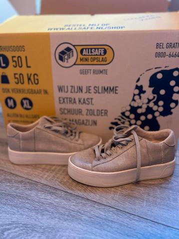 HUB Grijze Sneakers - Maat 37 beschikbaar voor biedingen