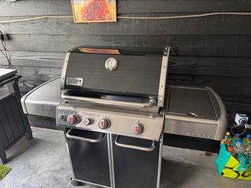 Weber gasbarbecues een echte buiten keuken beschikbaar voor biedingen
