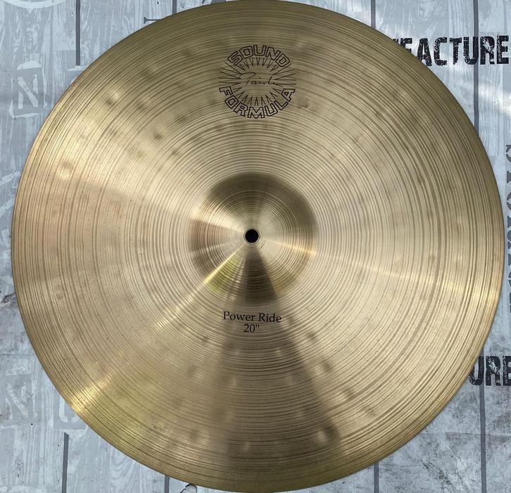 Paiste 20” Sound Formula Power Ride, Muziek en Instrumenten, Percussie, Zo goed als nieuw, Overige soorten, Ophalen of Verzenden