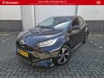 Toyota Yaris 1.5 Hybrid 115 Dynamic demo auto, Zwart, Hybride Elektrisch/Benzine, 3 cilinders, Yaris