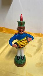 Beeldje van een muzikant die accordeon speelt, Ophalen of Verzenden, Zo goed als nieuw, Dier