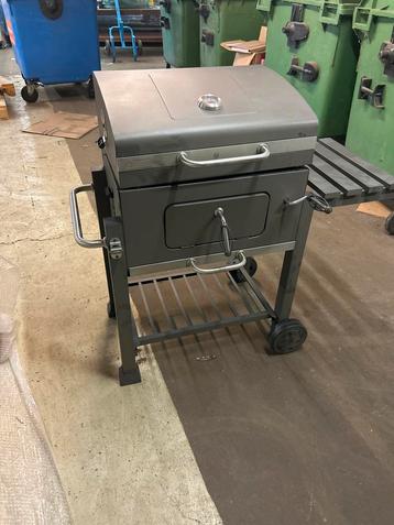 Nieuwe Barbecue Grill beschikbaar voor biedingen