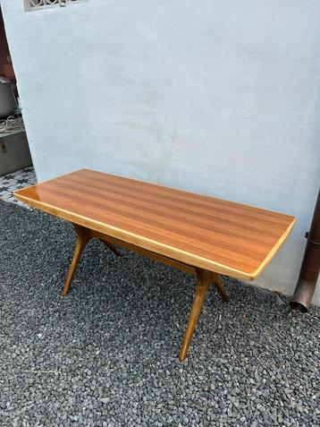 Vintage Zweedse Salontafel Jaren 50/60 beschikbaar voor biedingen