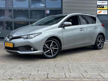 Toyota Auris 1.8 Hybrid Dynamic | CRUISECR | Camera | Climat beschikbaar voor biedingen
