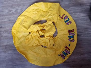 Grote gele baby zwemring beschikbaar voor biedingen